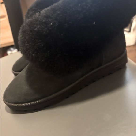 Abeo Black Ankle Boots & Booties - Picture 1 of 6
